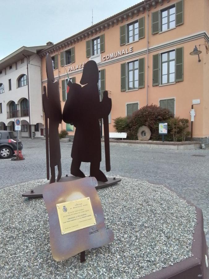 Appartamento Casamarche Montalto Dora Esterno foto